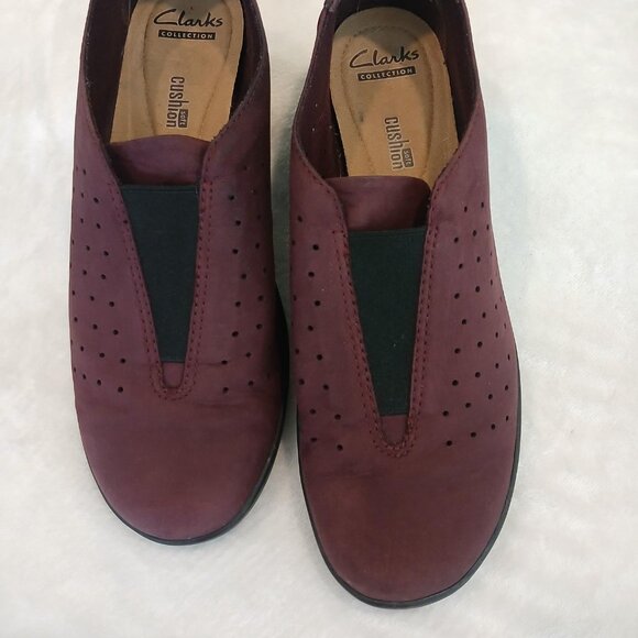CLARKS COLLECTION SOFT CUSHION LOAFERS - Picture 1 of 7